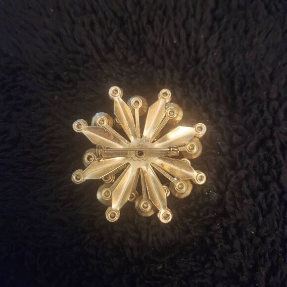 Vintage Aurora Borealis Starburst Brooch‎ - Picture 3 of 4